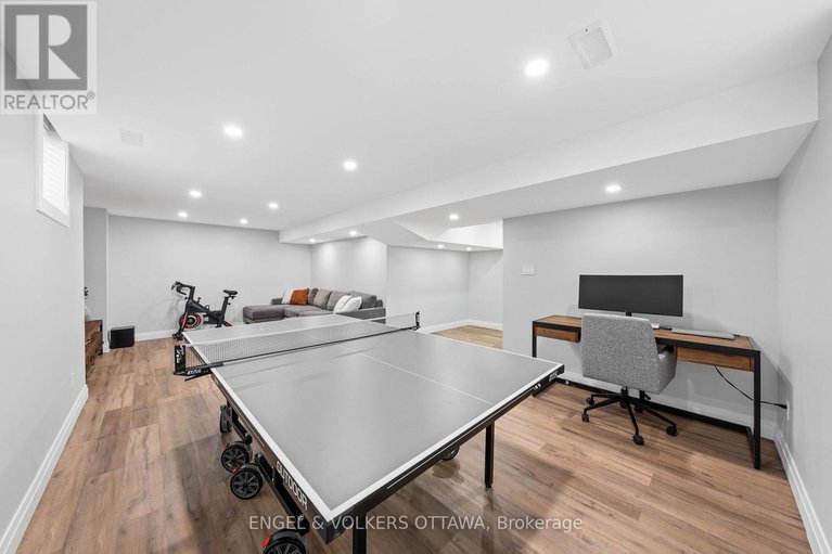 28873789/416-vendevale-avenue/stittsville-north/ottawa/ontario/K2S0M6_35