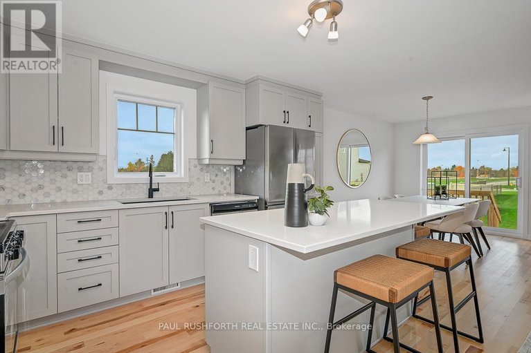 29602217/255-peacock-drive/village-of-russell/russell/ontario/K4R0A1_14