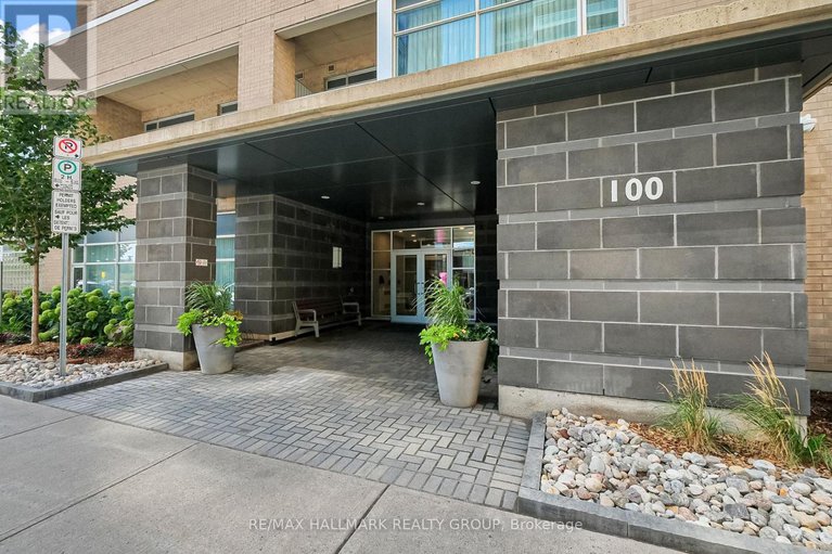 28811334/706-100-champagne-avenue-s/west-centre-town/ottawa/ontario/K1S4P4_23