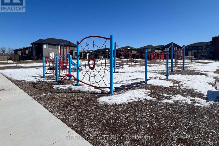 29537581/303-wigwas-street/cfb-rockcliffe-and-area/ottawa/ontario/K1K5A1_43