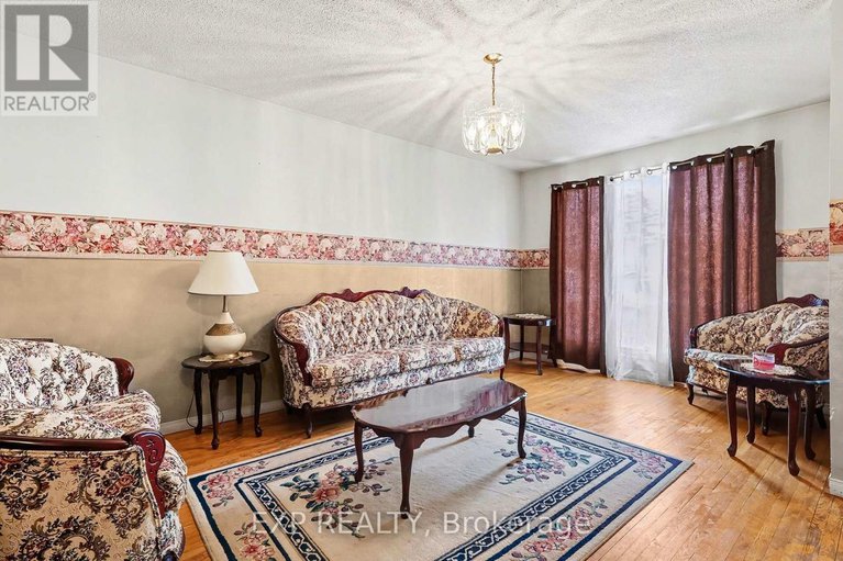 29328721/2211-st-laurent-boulevard/hawthorne-meadows/ottawa/ontario/K1G1B1_4