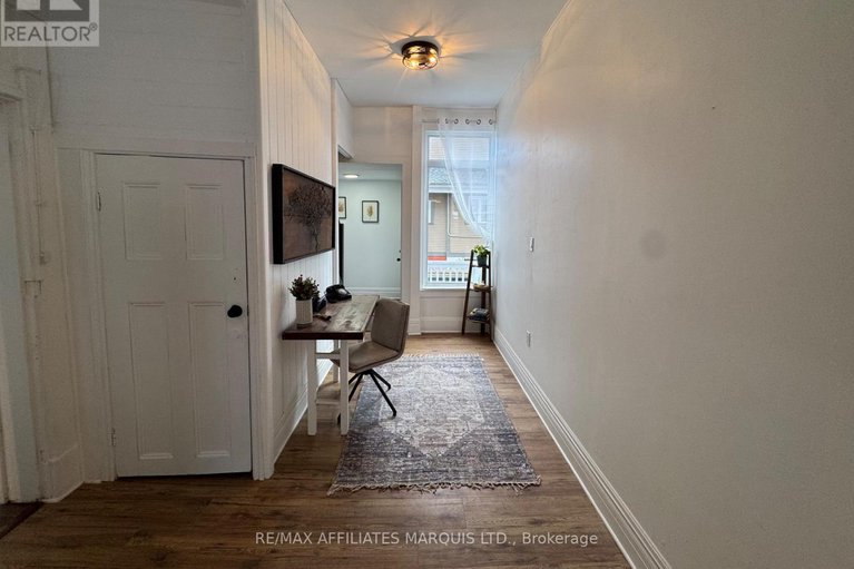 29078821/11-elgin-street-e/alexandria/north-glengarry/ontario/K0C1A0_20