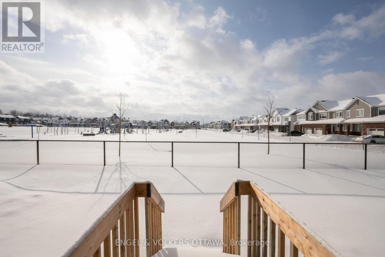 29352954/302-canadensis-lane/half-moon-bay/ottawa/ontario/K2J6X8_39