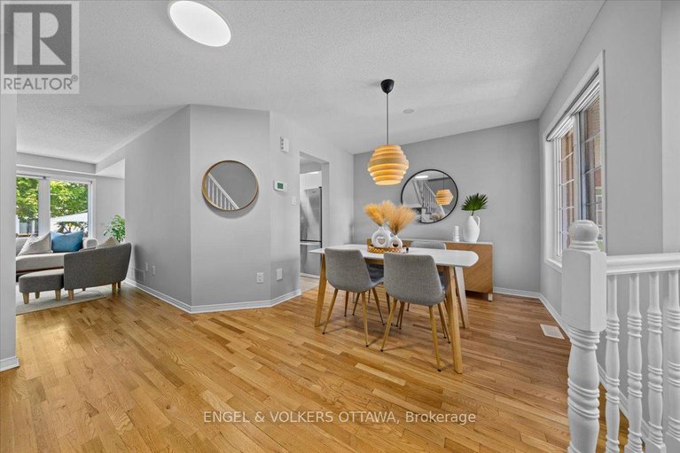 28652467/107-redpath-drive/pheasant-run/ottawa/ontario/K2G6K4_9