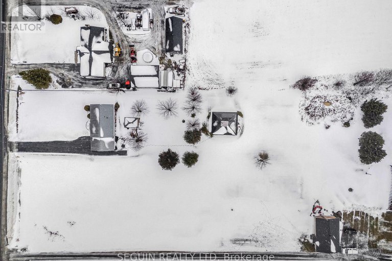 29211011/3704-pattee-road-e/east-hawkesbury-twp/hawkesbury/ontario/K6A2R2_32