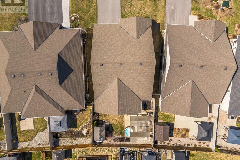 29636459/865-tewin-circle/camelot/ottawa/ontario/K4A1K1_44