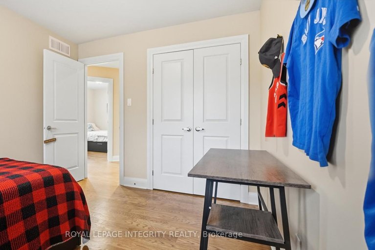 29683459/142-faraday-street/ottawa-west/ottawa/ontario/K1Y3M4_26