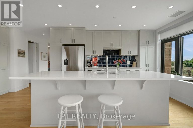28812448/504-60-springhurst-avenue/ottawa-east/ottawa/ontario/K1S5V7_26