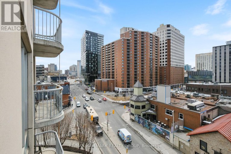 28484234/706-200-rideau-street/sandy-hill/ottawa/ontario/K1N5Y1_29