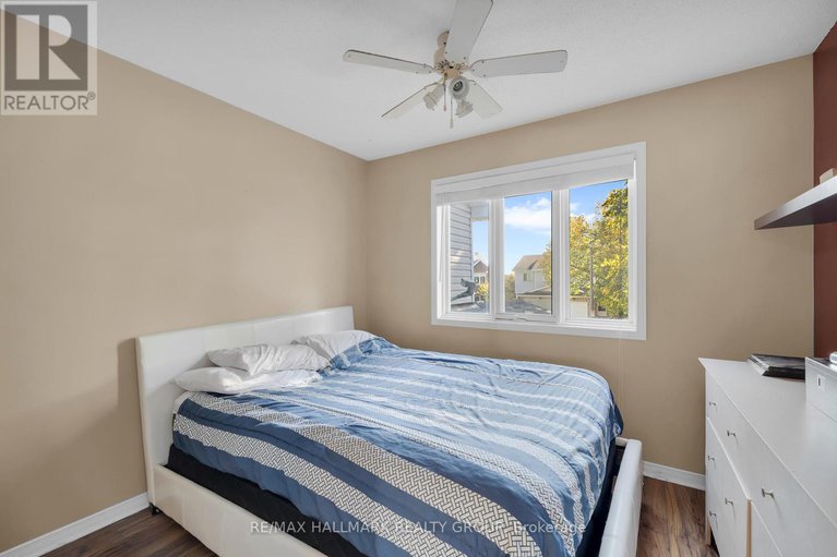 29018588/104-banchory-crescent/morgans-grantsouth-march/ottawa/ontario/K2K2V2_30