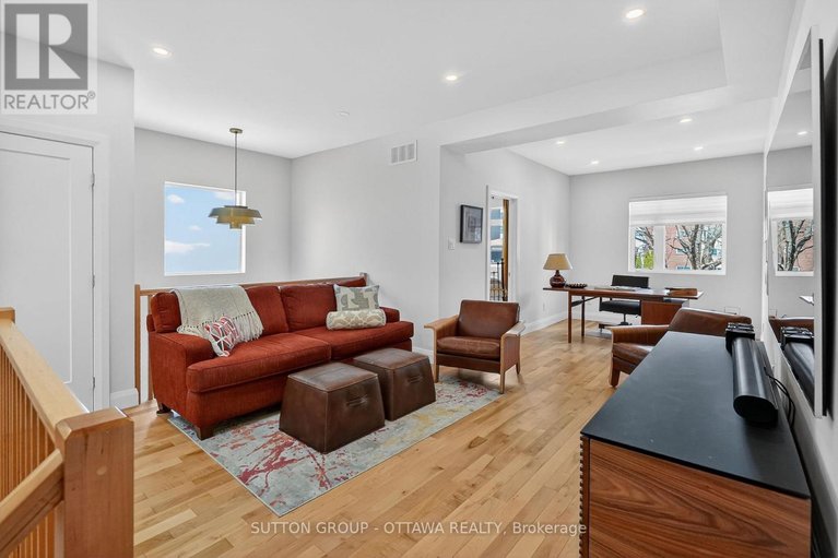 29641673/31-carlotta-avenue/kingsview-park/ottawa/ontario/K1L6S5_13