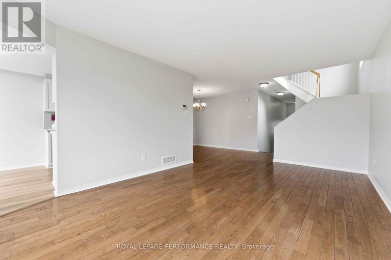 29613573/640-louis-toscano-drive-w/avalon-east/ottawa/ontario/K4A0B3_9