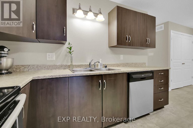 28533417/332-finner-court/almonte/mississippi-mills/ontario/K0A1A0_8
