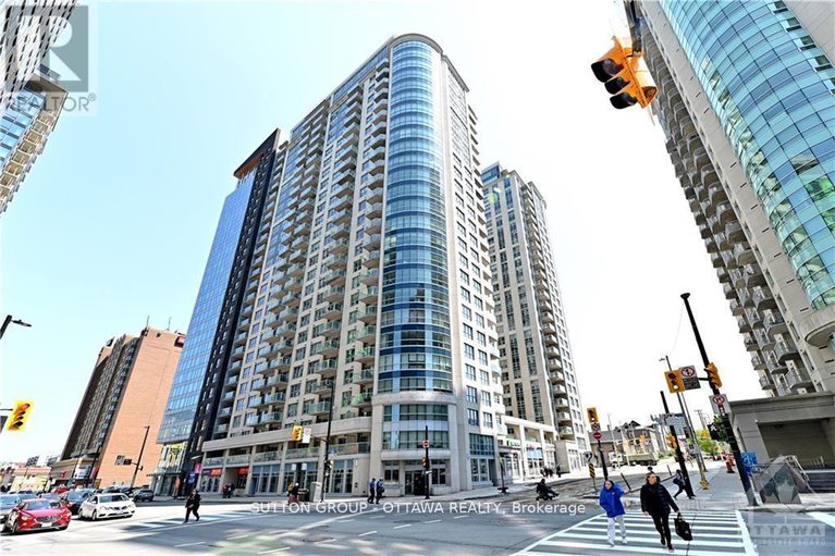 28471695/706-242-rideau-street/sandy-hill/ottawa/ontario/K1N0B7_1