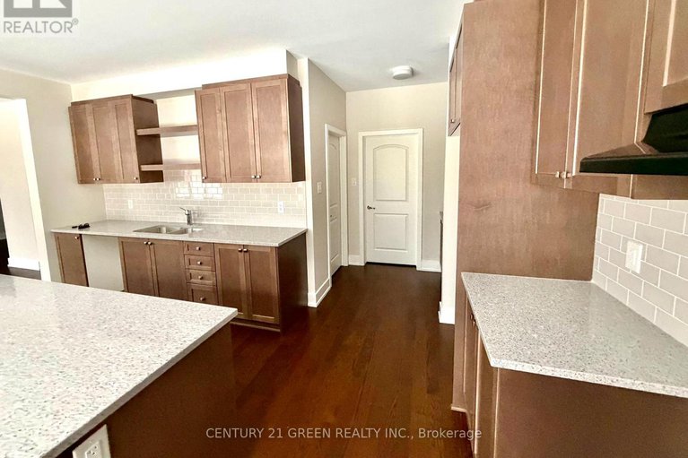 29395585/123-tonic-crescent/rural-kanata-central/ottawa/ontario/K2K1X7_3