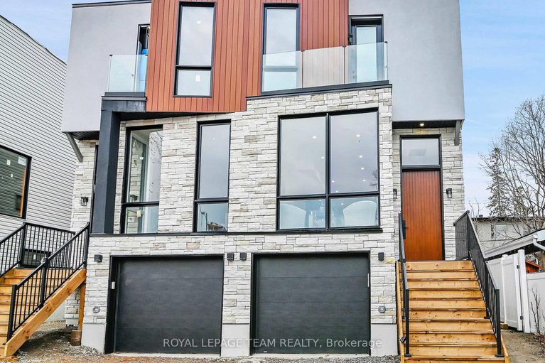 29076233/826-alpine-avenue/queensway-terrace-north/ottawa/ontario/K2B5R6_1