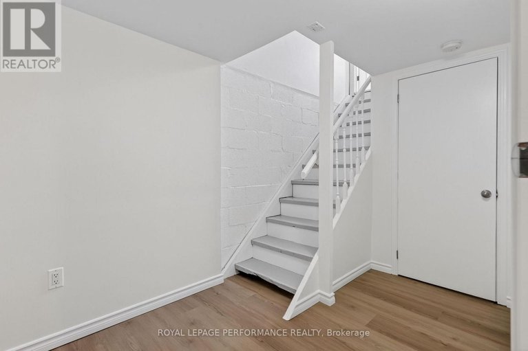 29574553/630-borthwick-avenue/castle-heightsrideau-high/ottawa/ontario/K1K2L9_30