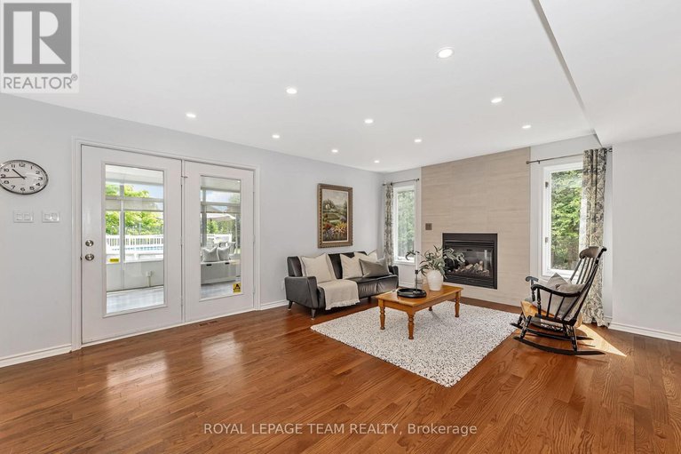 28507546/1536-sherruby-way/rural-kanata-central/ottawa/ontario/K2W1A9_13
