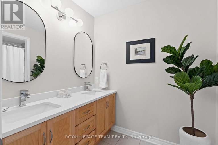 28608348/387-ridgeside-farm-drive/kanata-north-west/ottawa/ontario/K2W1H3_41