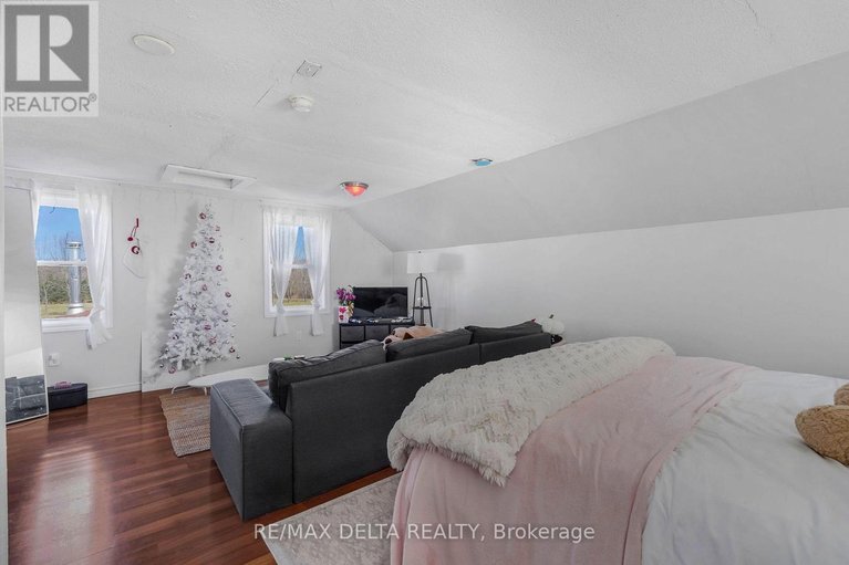 29639068/3697-etienne-road/cumberland-west/ottawa/ontario/K0A3E0_24