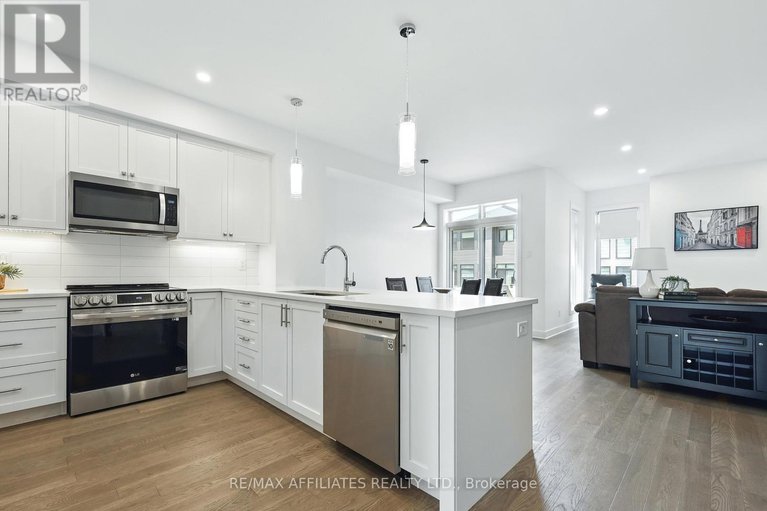 28460432/966-acoustic-way/riverside-southgloucester-glen/ottawa/ontario/K4M0R1_4