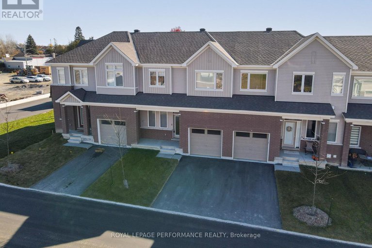 28336168/116-pizzicato-street/mer-bleuebradley-estatesanderson-park/ottawa/ontario/K1W0S2_2