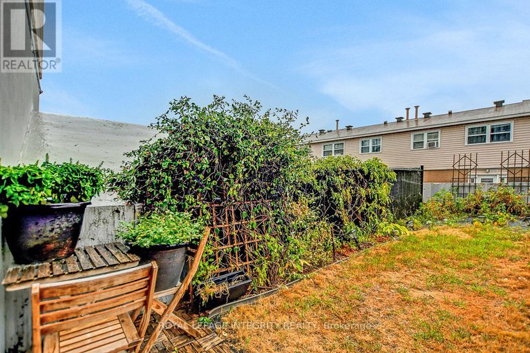 29118050/107-2019-bank-street-s/ellwood/ottawa/ontario/K1V0N1_27