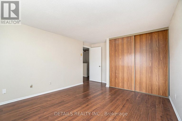 28238202/5d-forester-crescent/westcliffe-estates/ottawa/ontario/K2H8Y1_18