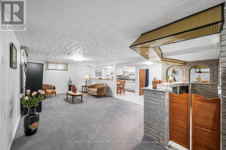 28477413/141-dahlia-avenue/applewood-acres/ottawa/ontario/K1H6G1_27