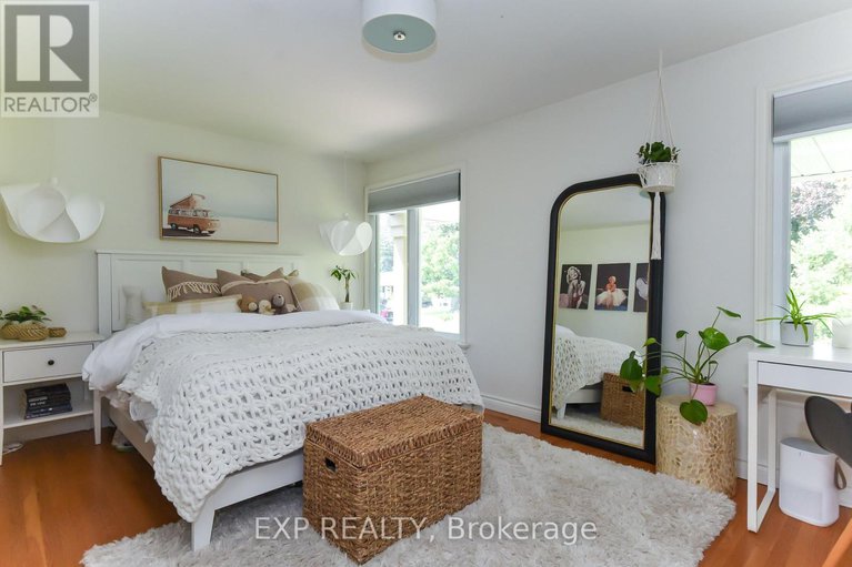 28597988/1866-beattie-avenue/playfair-park/ottawa/ontario/K1H5R8_33