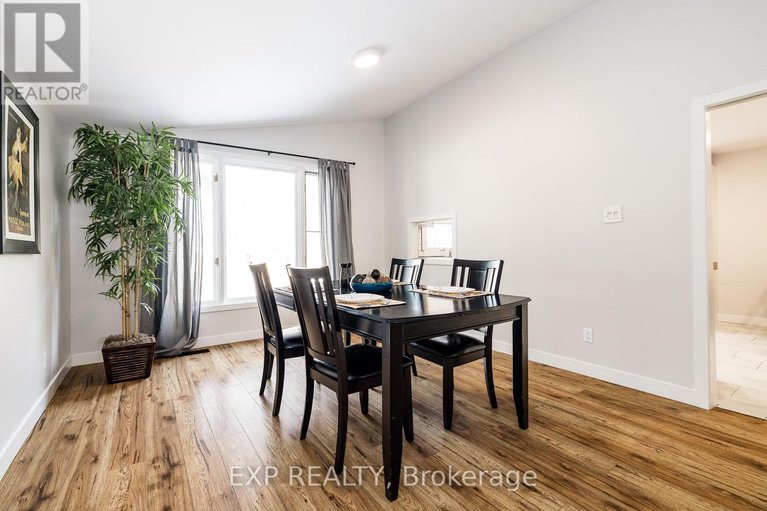 29612594/2196-plesser-street/elmvale-acresurbandale/ottawa/ontario/K1G2X3_9