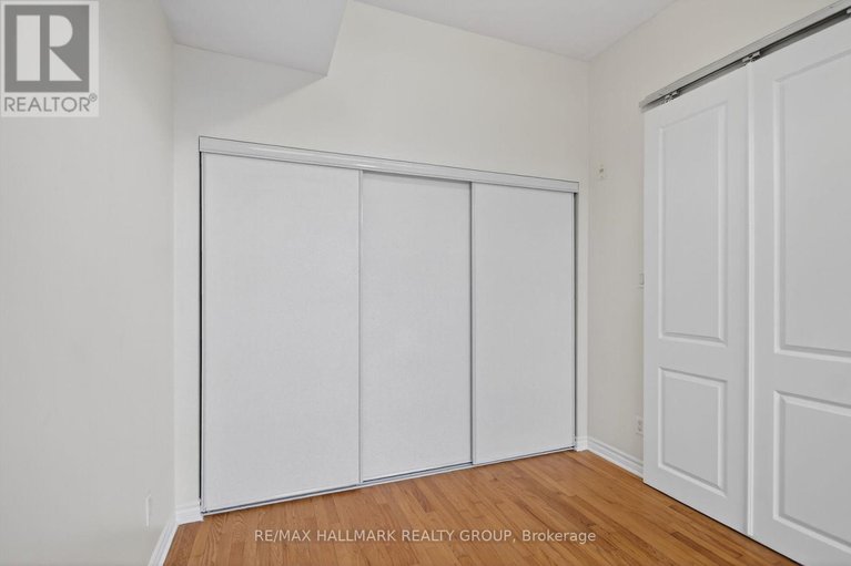 29320653/210-682-churchill-avenue-n/laurentianview/ottawa/ontario/K1Z5G5_15