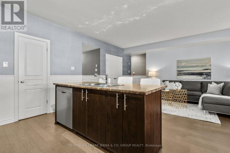 29426961/b-1065-beryl-private/riverside-southgloucester-glen/ottawa/ontario/K1V2M4_15