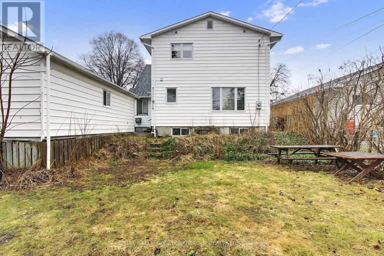 29614145/2018-olympia-crescent/elmvale-acresurbandale/ottawa/ontario/K1G2B4_30