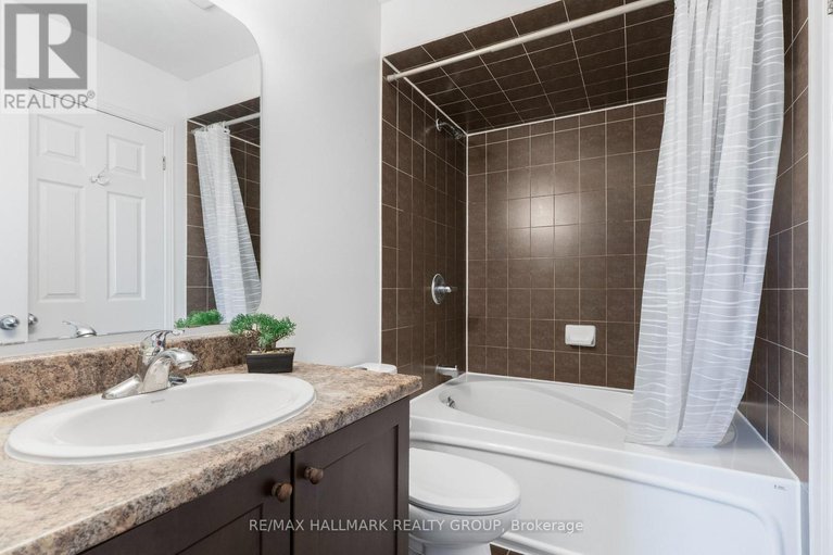 29051852/146-70-edenvale-drive/beaverbrook/ottawa/ontario/K2K3N6_24