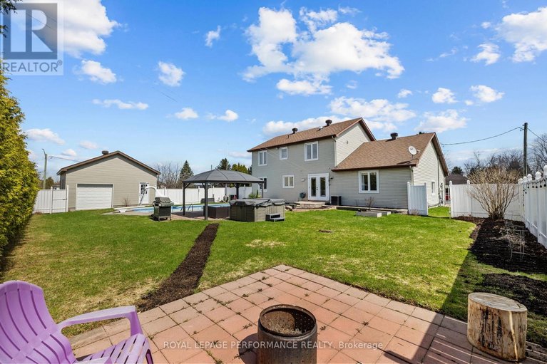 29639798/434-lemay-street/clarencerockland-twp/clarence-rockland/ontario/K0A1N0_9