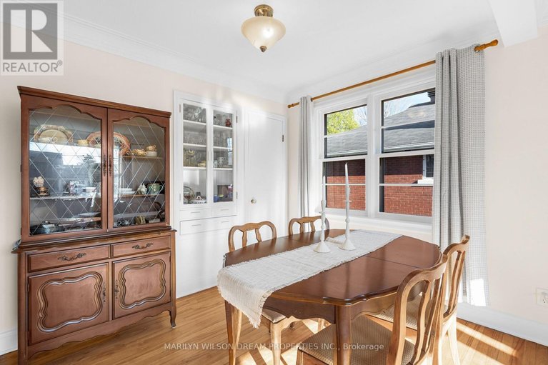 29669053/243-compton-avenue/woodroffe/ottawa/ontario/K2B5A8_15