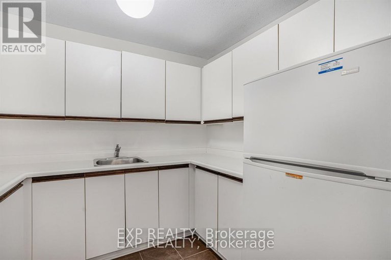 29476320/204-475-laurier-avenue-w/ottawa-centre/ottawa/ontario/K1R7X1_22