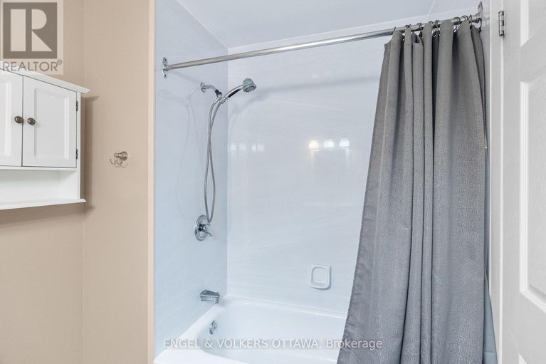 28836357/3505-southgate-road/south-keys/ottawa/ontario/K1V7Y5_31