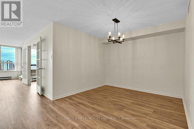 28180753/1601-1510-riverside-drive/riverview-park/ottawa/ontario/K1G4X5_8