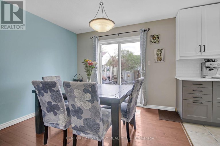 28283837/19-seabrooke-drive/glencairnhazeldean/ottawa/ontario/K2L2H8_20