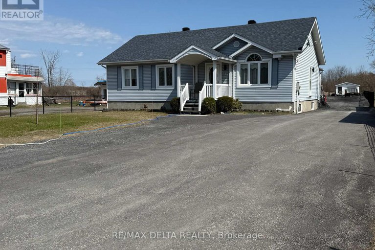28215127/213-longueuil-street/lorignal/champlain/ontario/K0B1K0_2