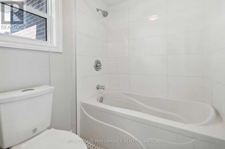 29032423/1873-du-clairvaux-road/chapel-hill/ottawa/ontario/K1C5X9_30