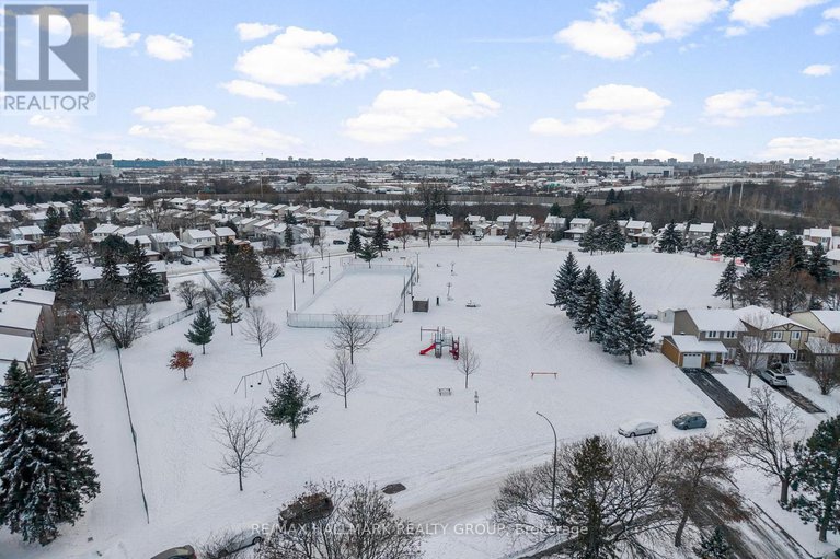 29181366/1314-cedarcroft-crescent/pineview/ottawa/ontario/K1B5C7_4