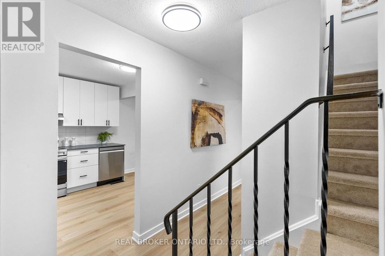 29575712/c-477-moodie-drive/arbeatha-park/ottawa/ontario/K2H8T7_31