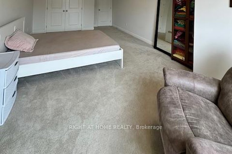 29165103/26-stanhope-court/stonebridge/ottawa/ontario/K2J6S2_25