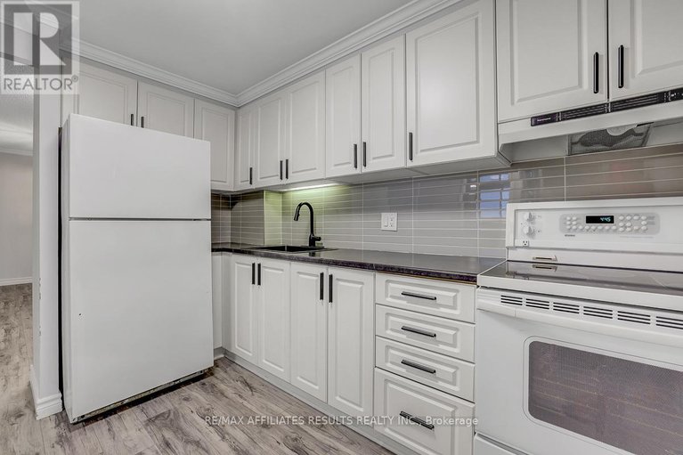 29621627/1609-415-greenview-avenue/britannia/ottawa/ontario/K2B8G5_22