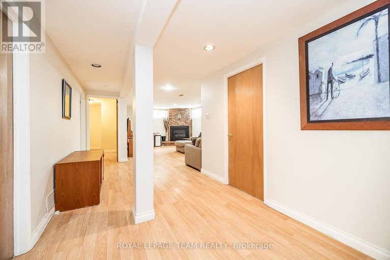 29282767/2740-moncton-road/queensway-terrace-north/ottawa/ontario/K2B7W1_20