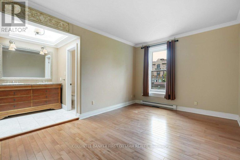 28976425/543-besserer-street/sandy-hill/ottawa/ontario/K1N6C6_20