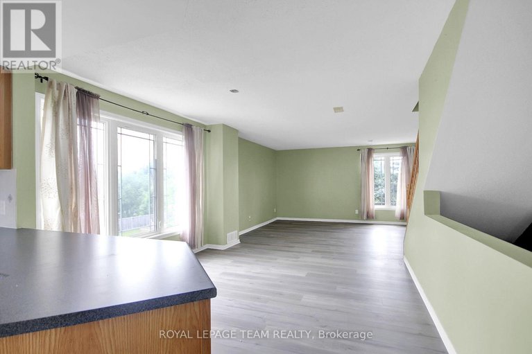 29094065/16-414-hillsboro-private/emerald-meadowstrailwest/ottawa/ontario/K2M3A8_27